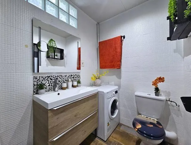 Beautiful In Mont Des Oiseaux 公寓 耶尔